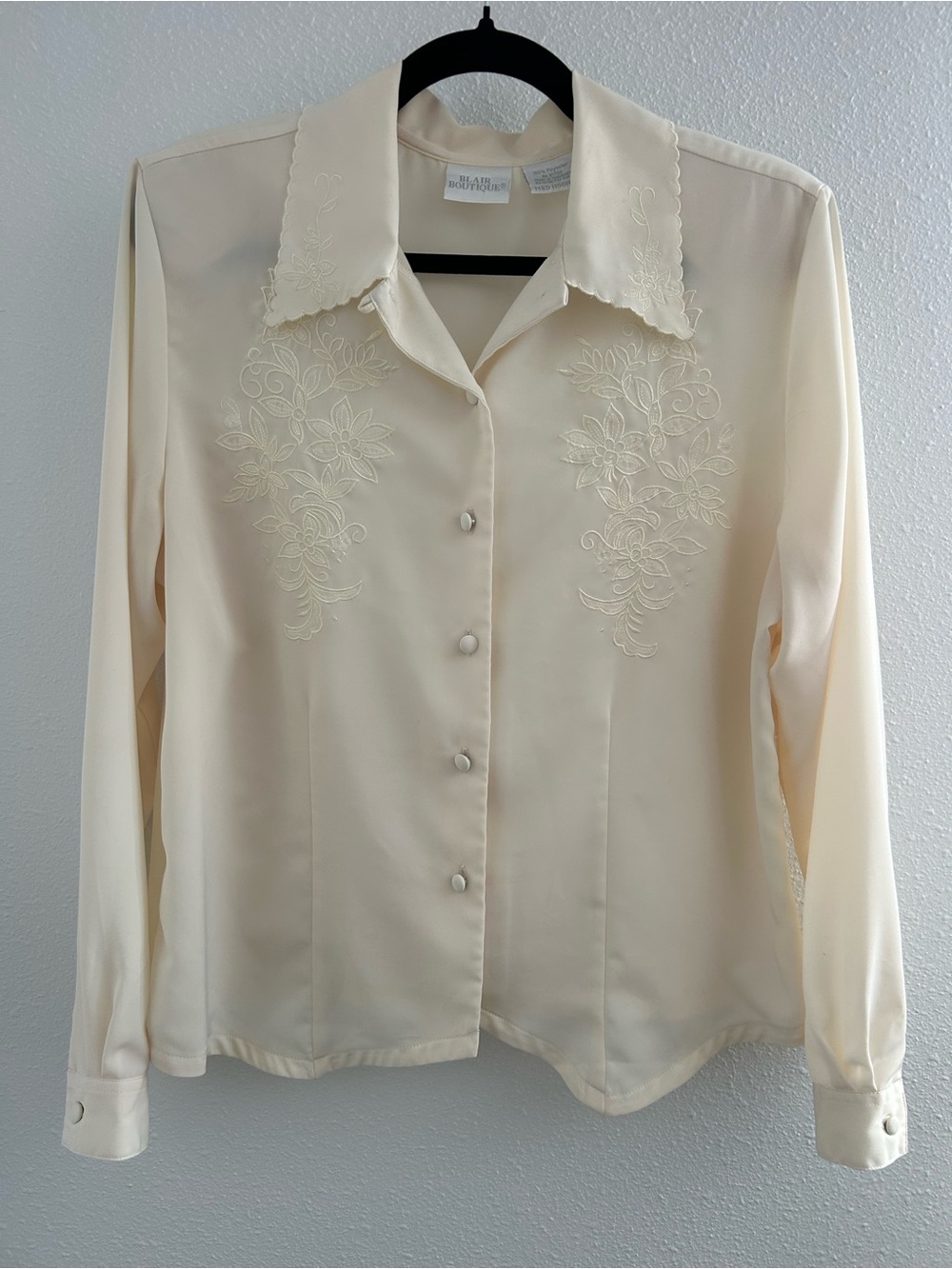 Blair Boutique Embroidered Cream Long-Sleeve Button-Down Blouse